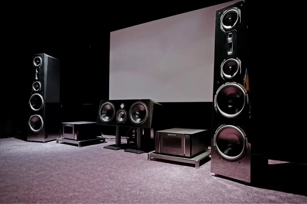 Legacy Focus SE, Marquis D Home theater - 2